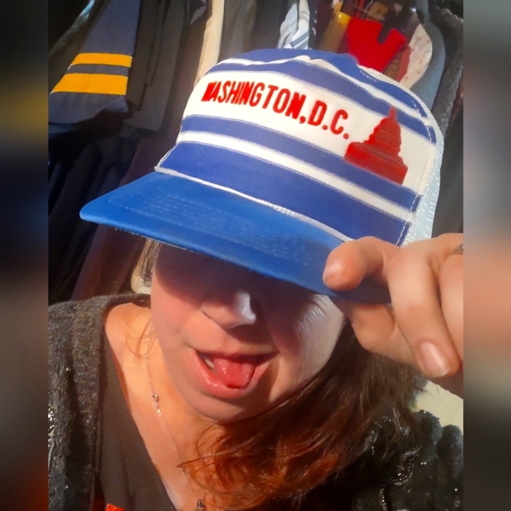 GENUINE 1970S TRUCKER HAT